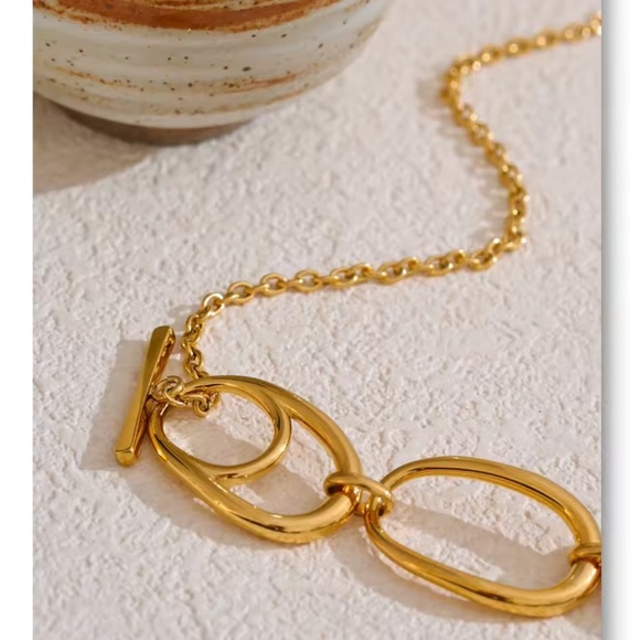 Modern Chunky Gold Chain Necklace – 16.9” Stainless Steel - Picture 7 of 17